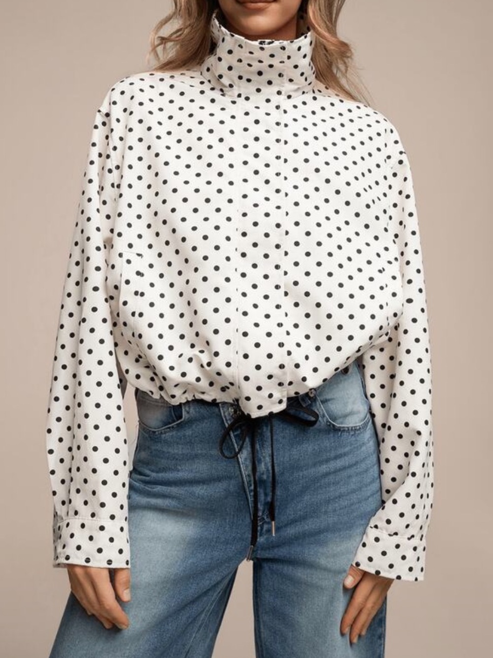 NEW SHEIN Black and White Polka Dot Crop Zip up Jacket in a size Medium